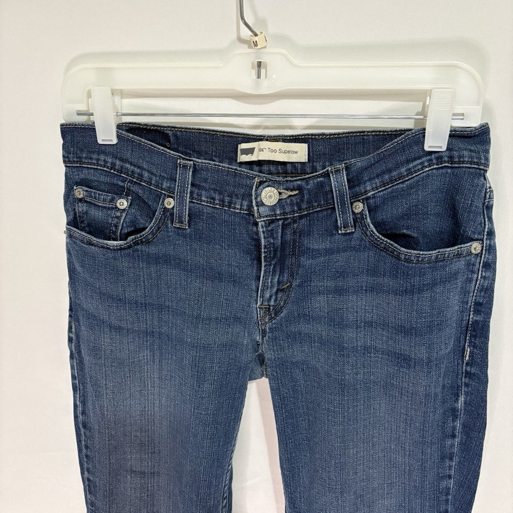 Levis 524 Too Superlow Skinny Jeans Medium Wash Blue Womens Size 7 S 29x28